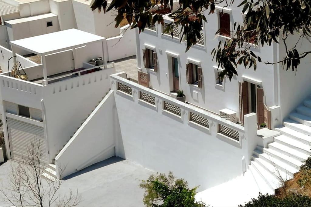 Aurora Apartment  Pera Gyalos Exterior foto